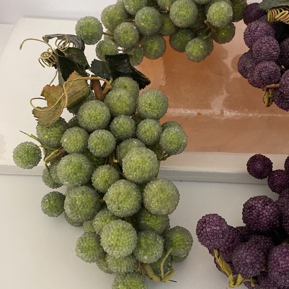 Vintage glass micro beaded faux grapes- set of 4 clusters - Picture 10 of 16